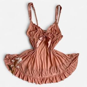 Y2K Victoria’s Secret rose babydoll slip